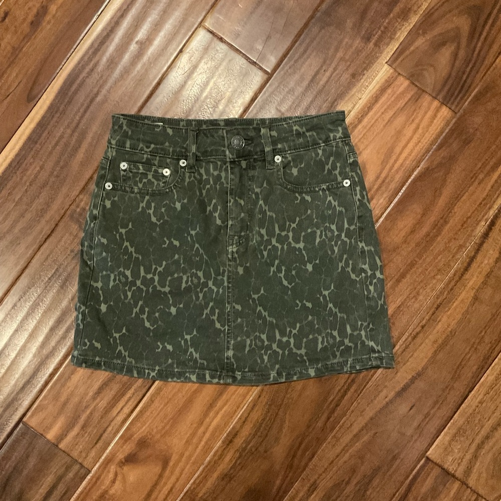 American Eagle Outfitters Dark Green Camo Mini Denim Skirt